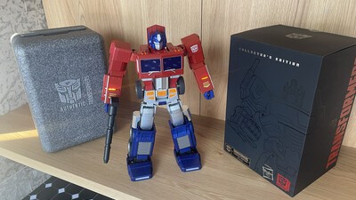 Robot Optimus Prime is your childhood dream come true!