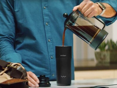Hot or Cold, Anytime Anywhere: Our Favorite Travel Mugs